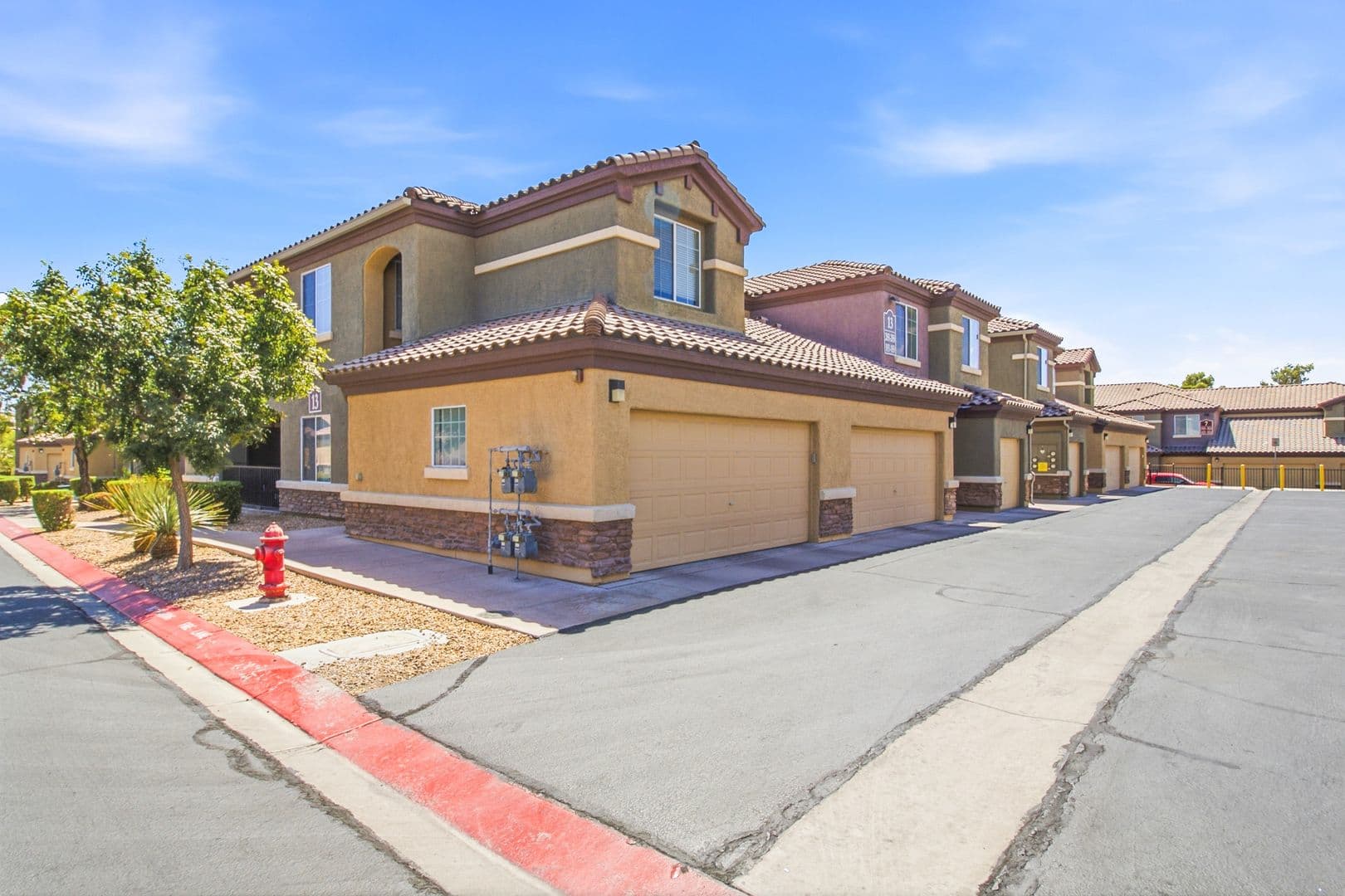 Las Vegas House: 6868 Sky Pointe Dr