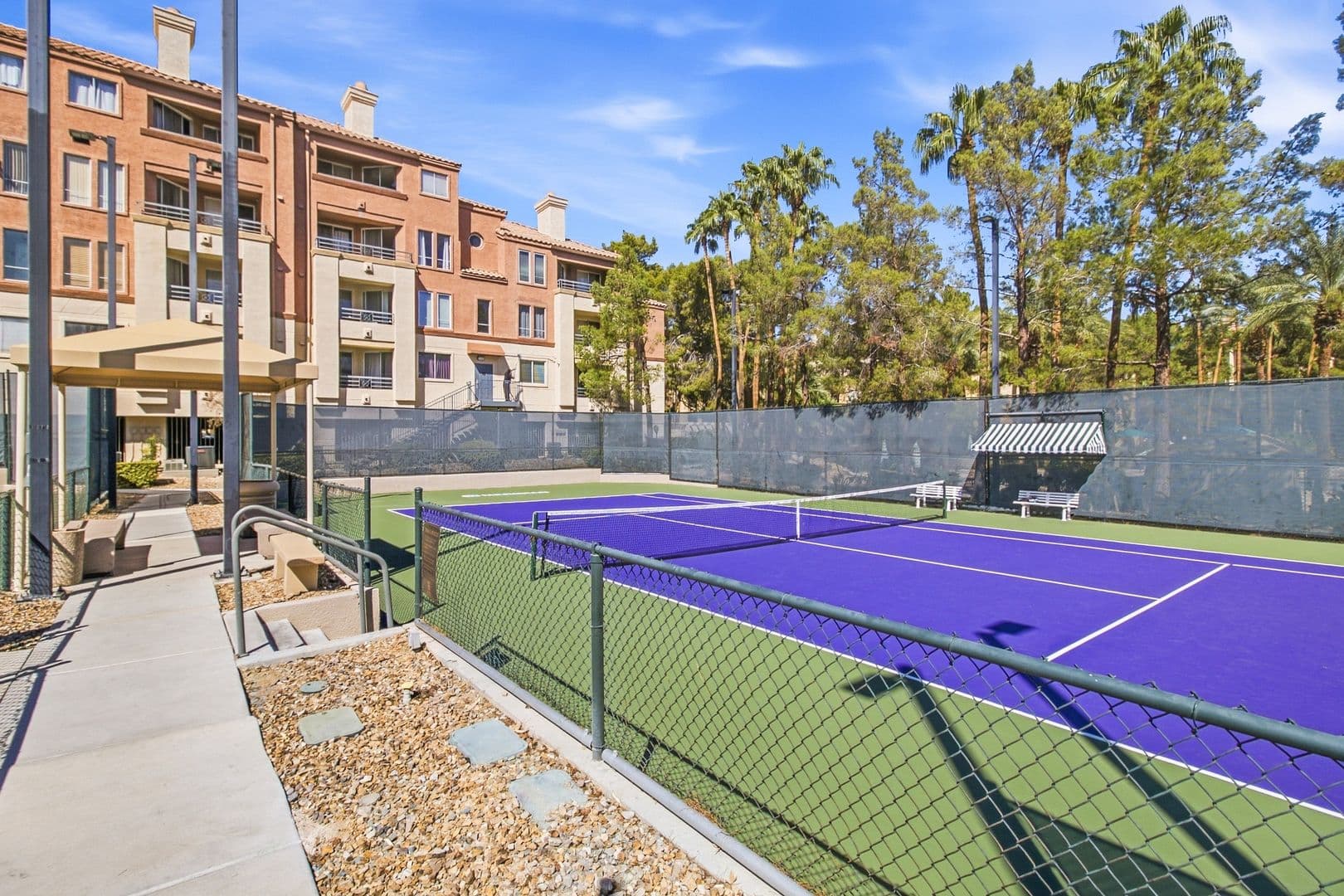 Las Vegas House: 210 E Flamingo Rd #330