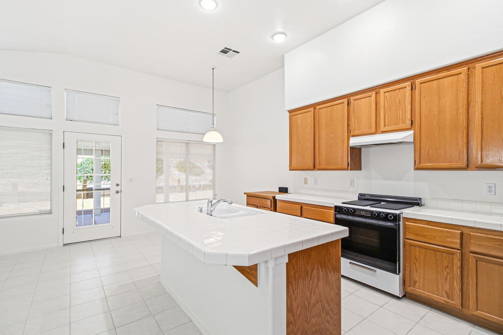 Las Vegas House: 3305 N Ariba St