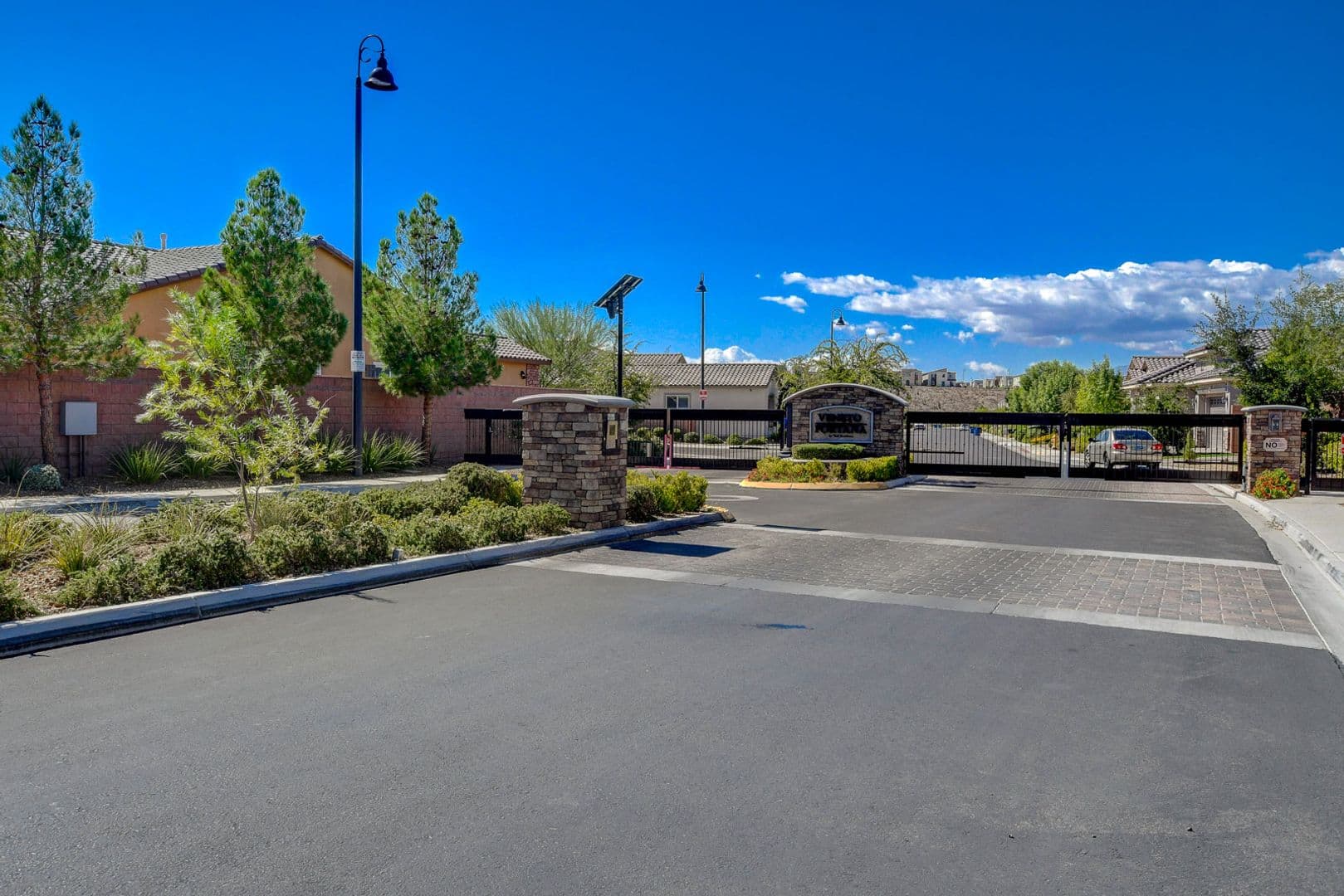 Henderson House: 3568 Anastagio Lane