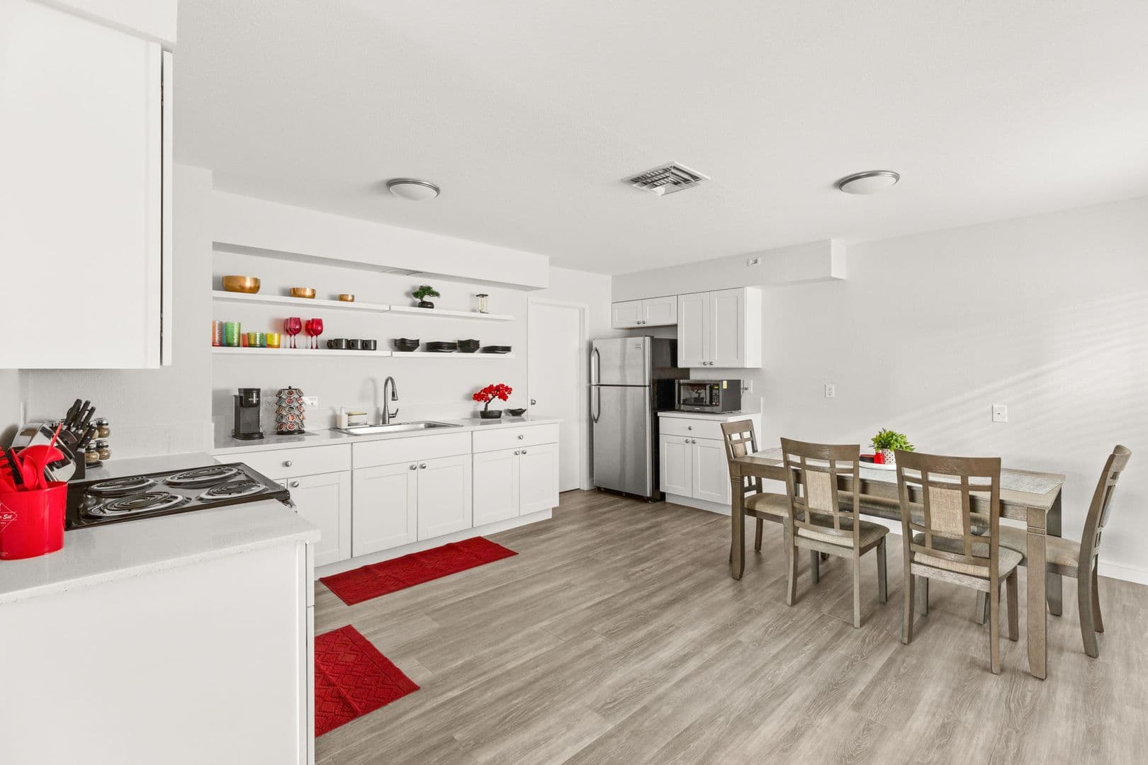 Las Vegas House: 615 S 10th St Unit A