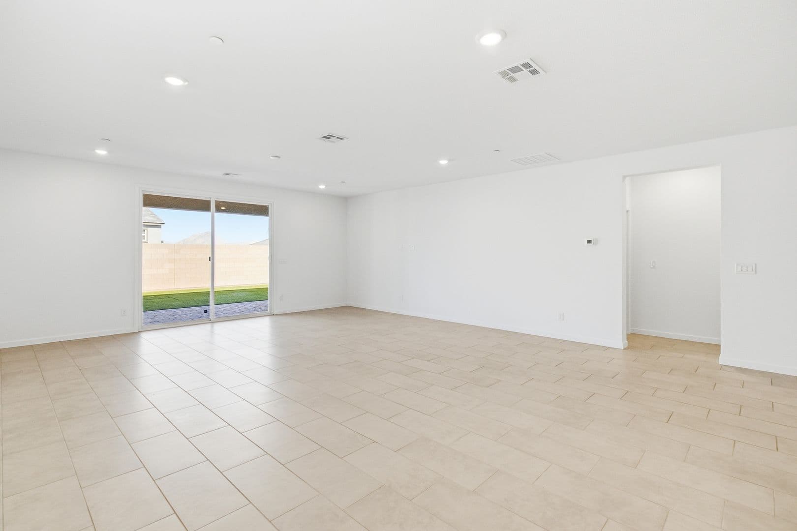 Henderson House: 320 Isla Enclave Way