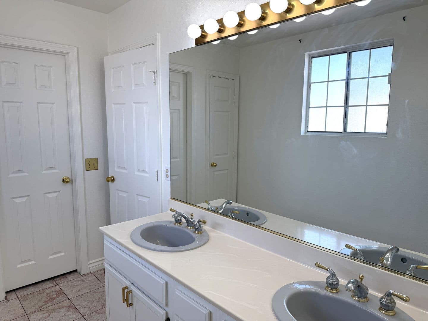 Las Vegas House: 433 Jubilation Drive
