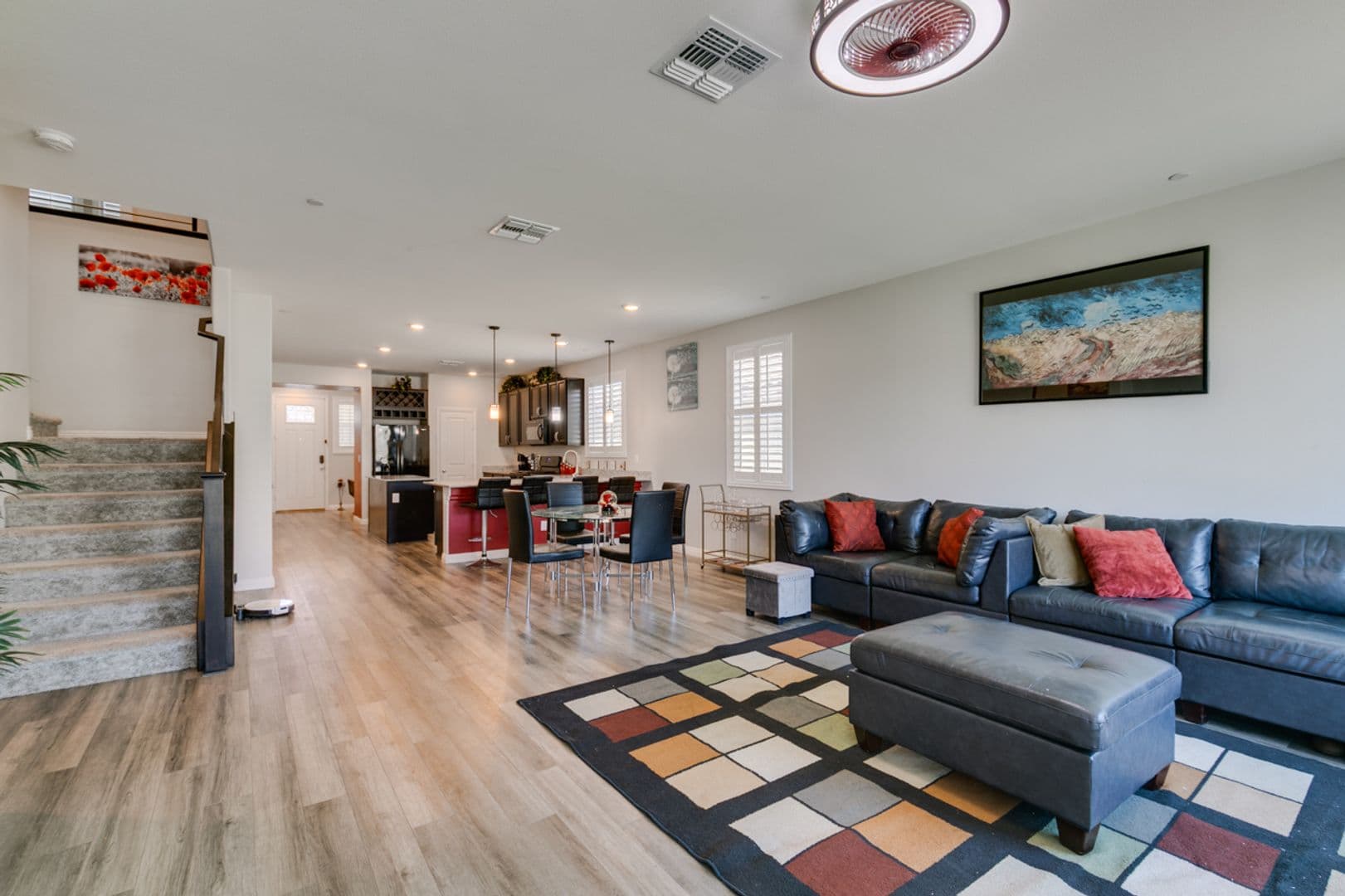 Henderson House: 3496 Calentina Ave