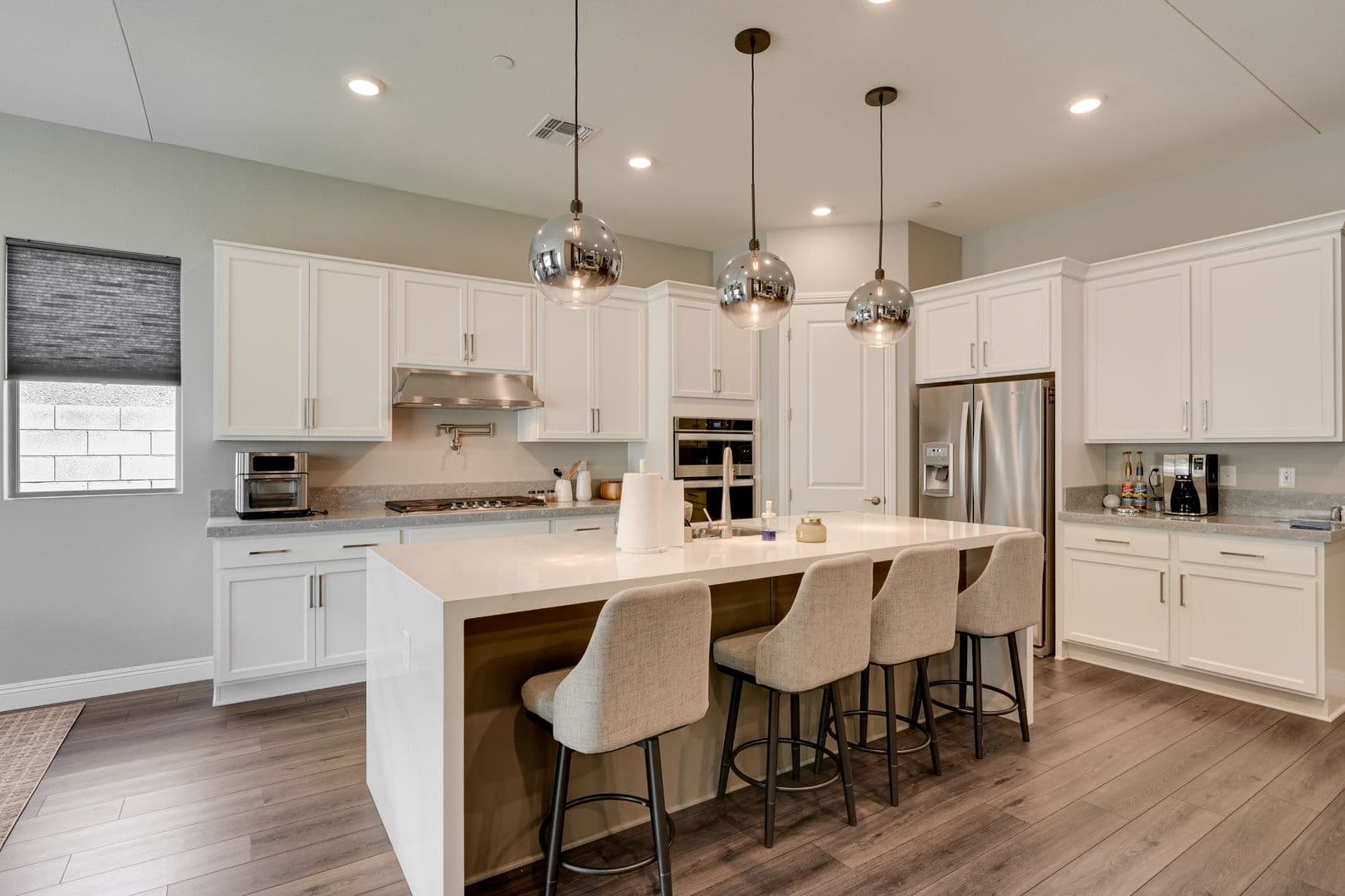Las Vegas House: 165 Springbough Ln