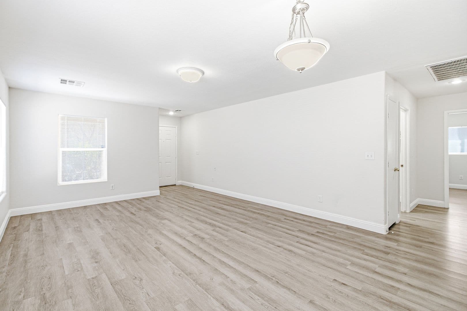 Henderson House: 183 White Butte