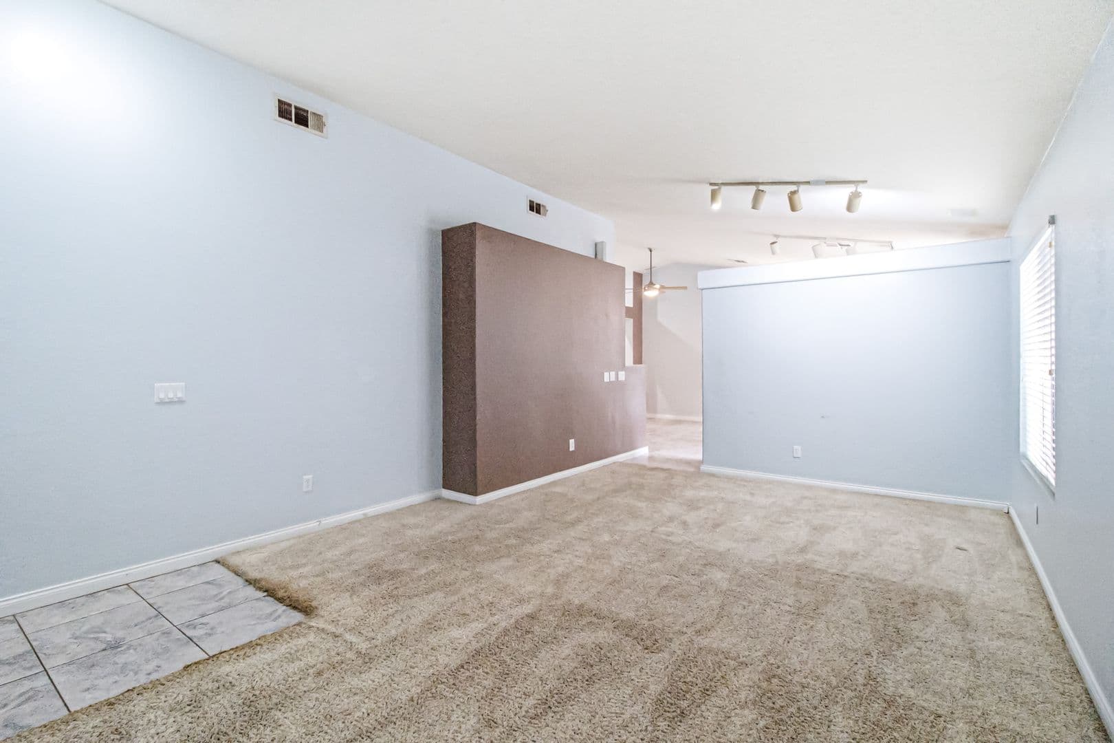Henderson House: 2407 Worchester Rd