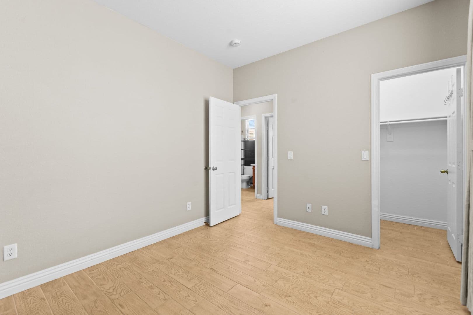 Las Vegas House: 7568 Stray Horse Ave