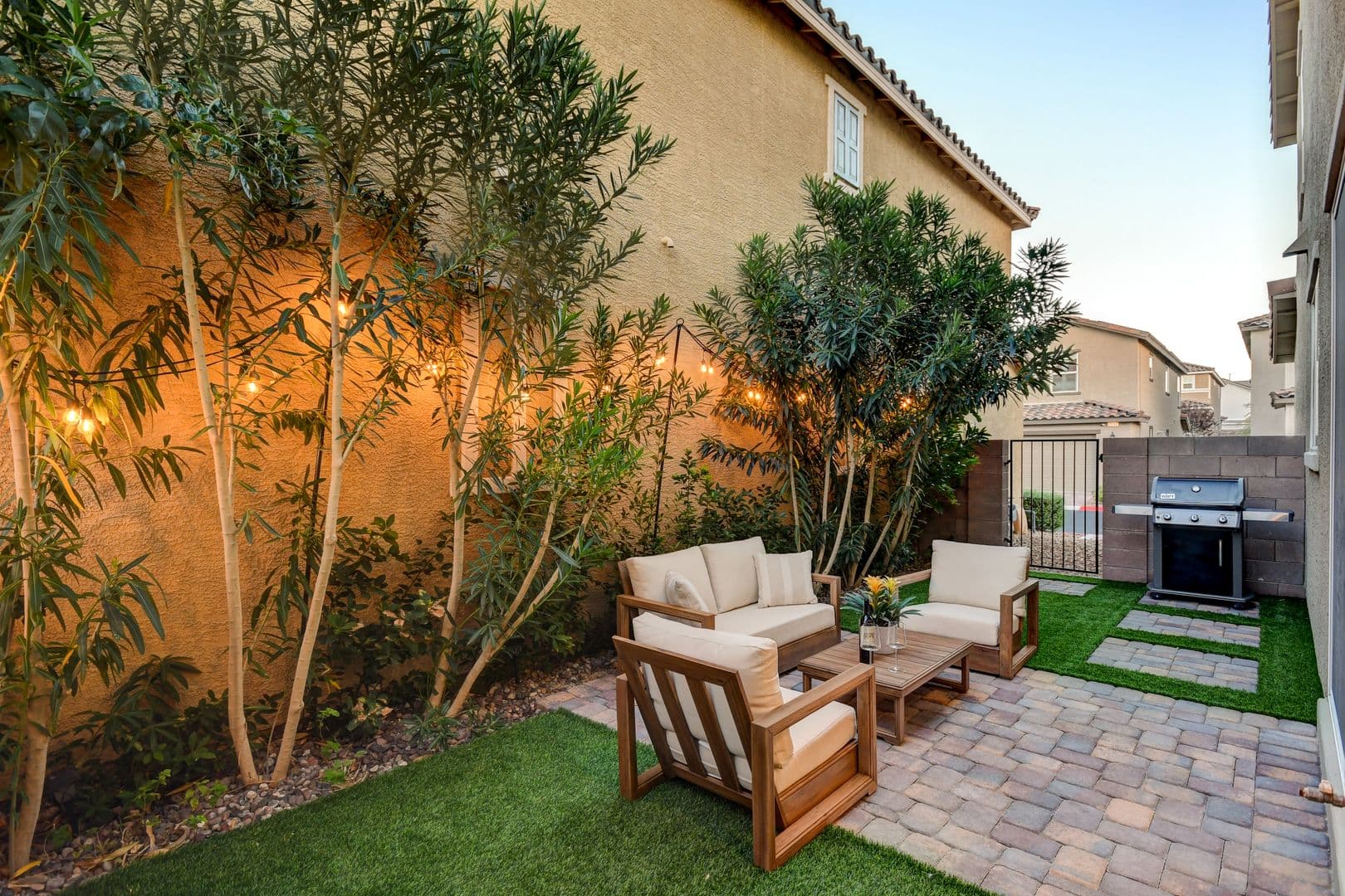 Henderson House: 3568 Anastagio Lane