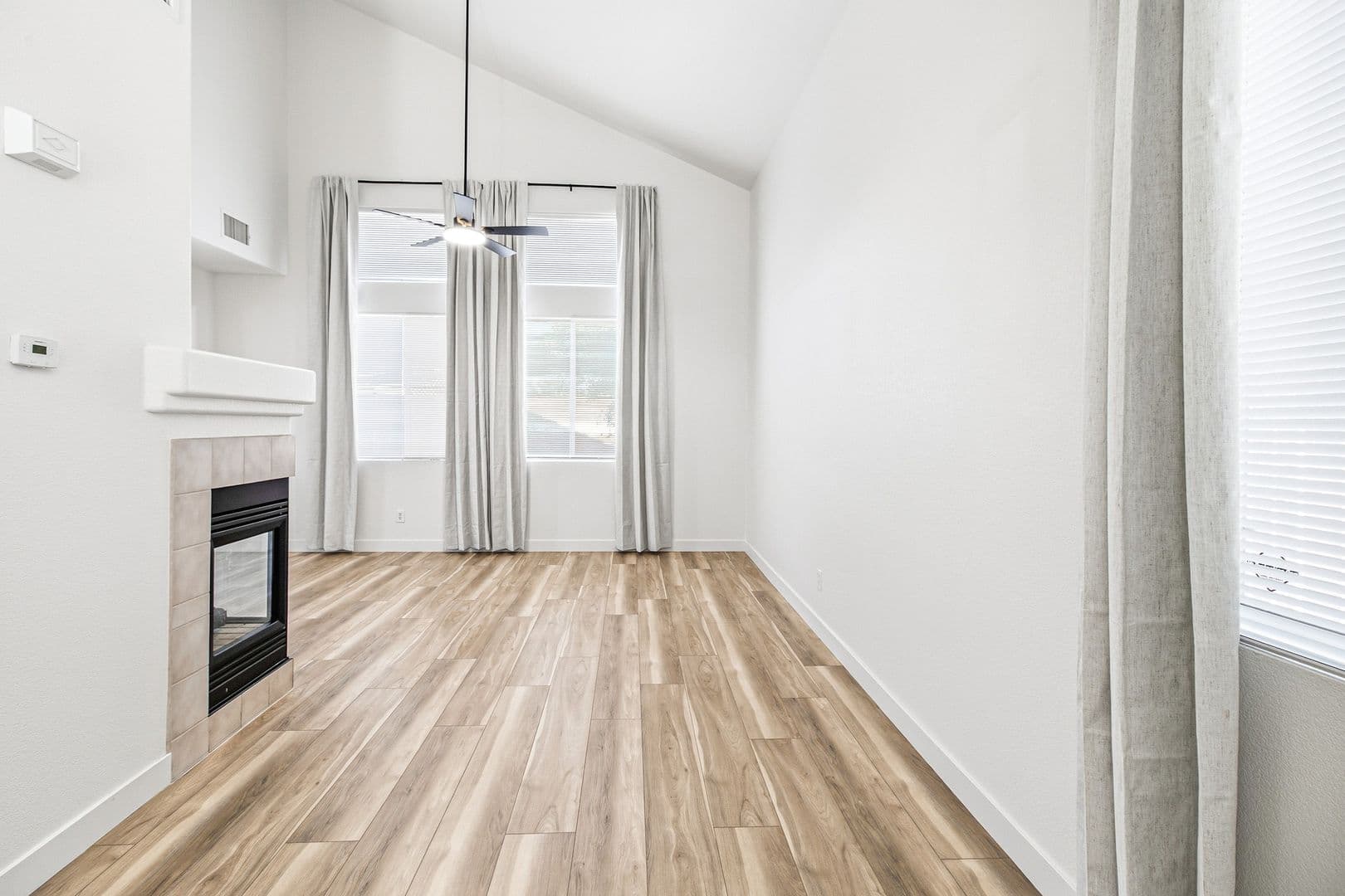 Henderson House: 2760 Saigon Dr
