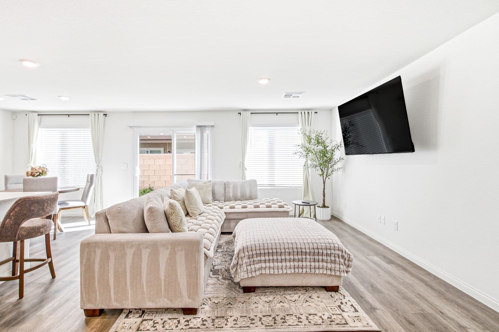 Las Vegas House: 3499 La Cura Ave
