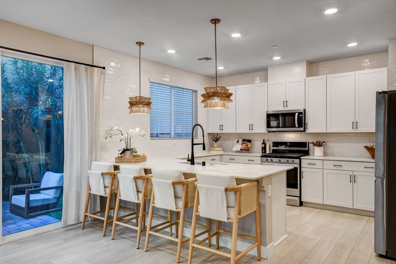 Henderson House: 3568 Anastagio Lane