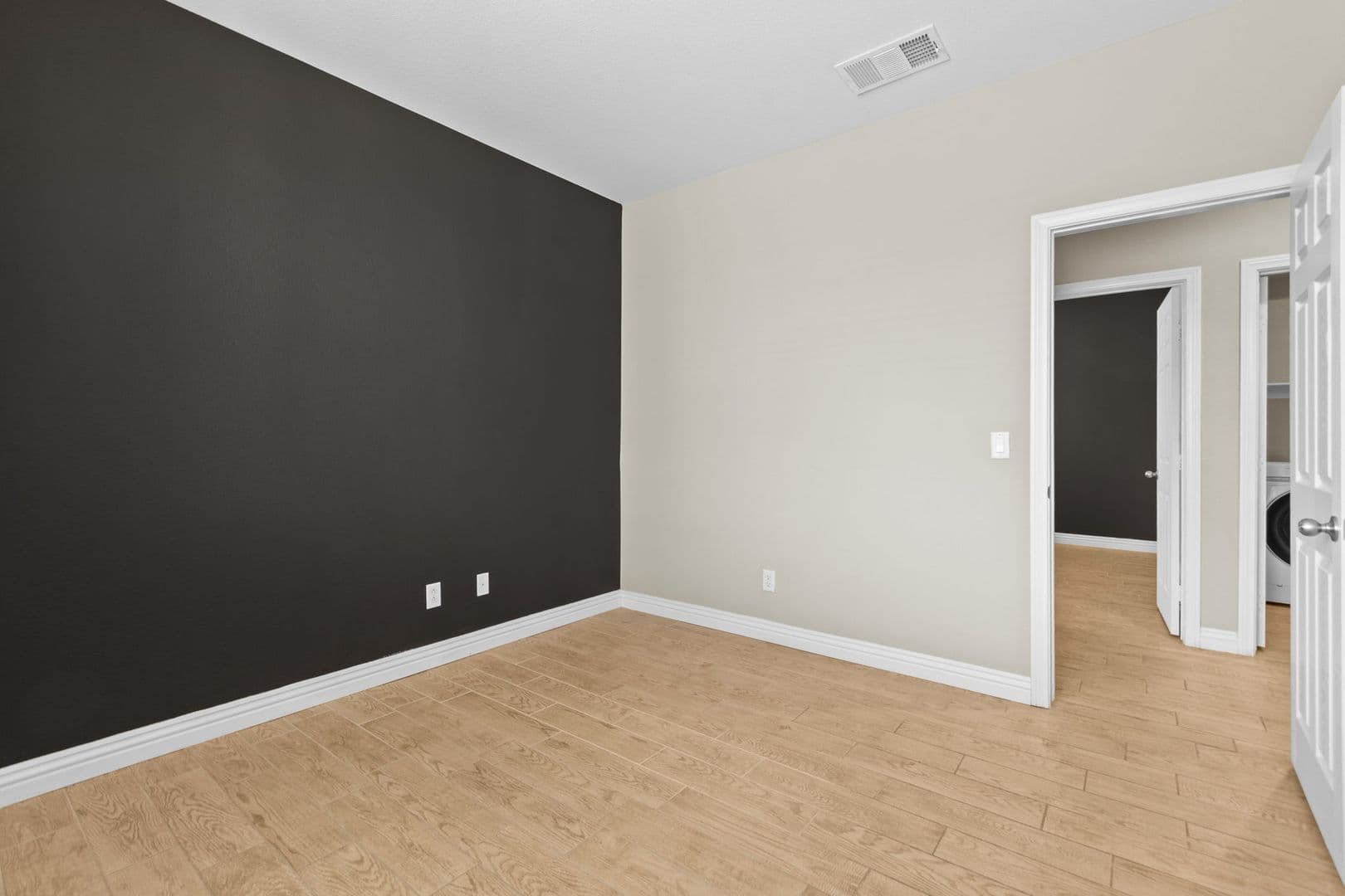 Las Vegas House: 7568 Stray Horse Ave