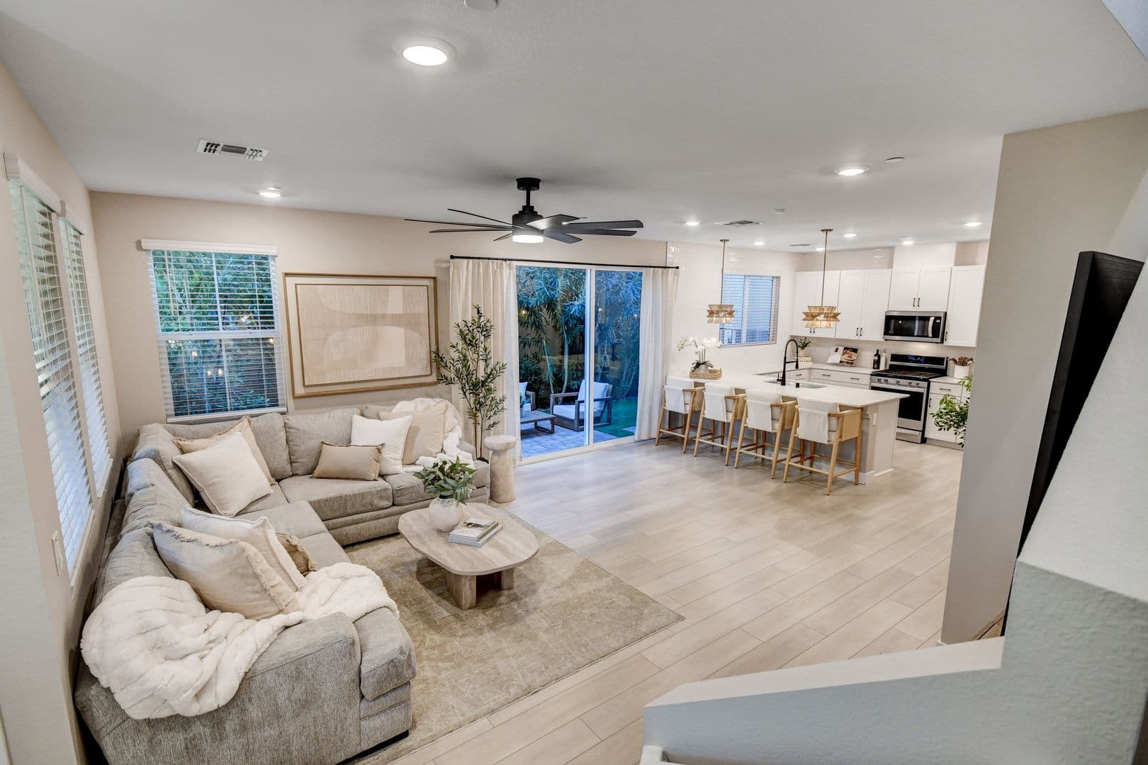 Henderson House: 3568 Anastagio Lane