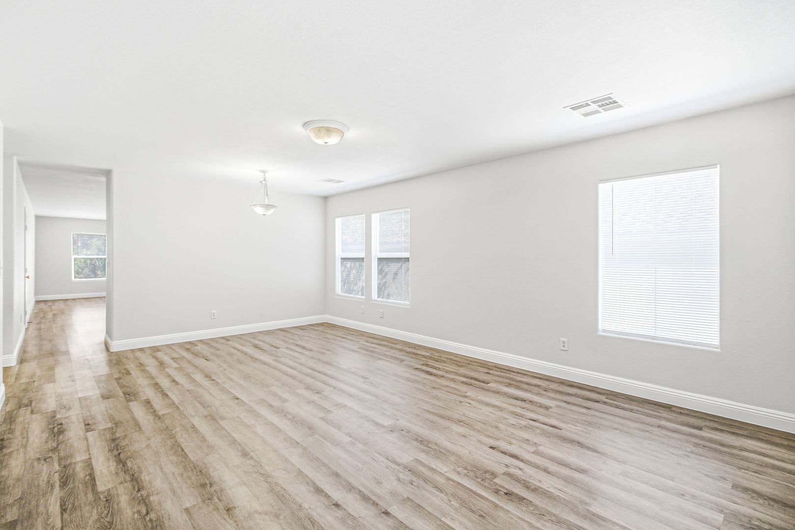 Henderson House: 183 White Butte