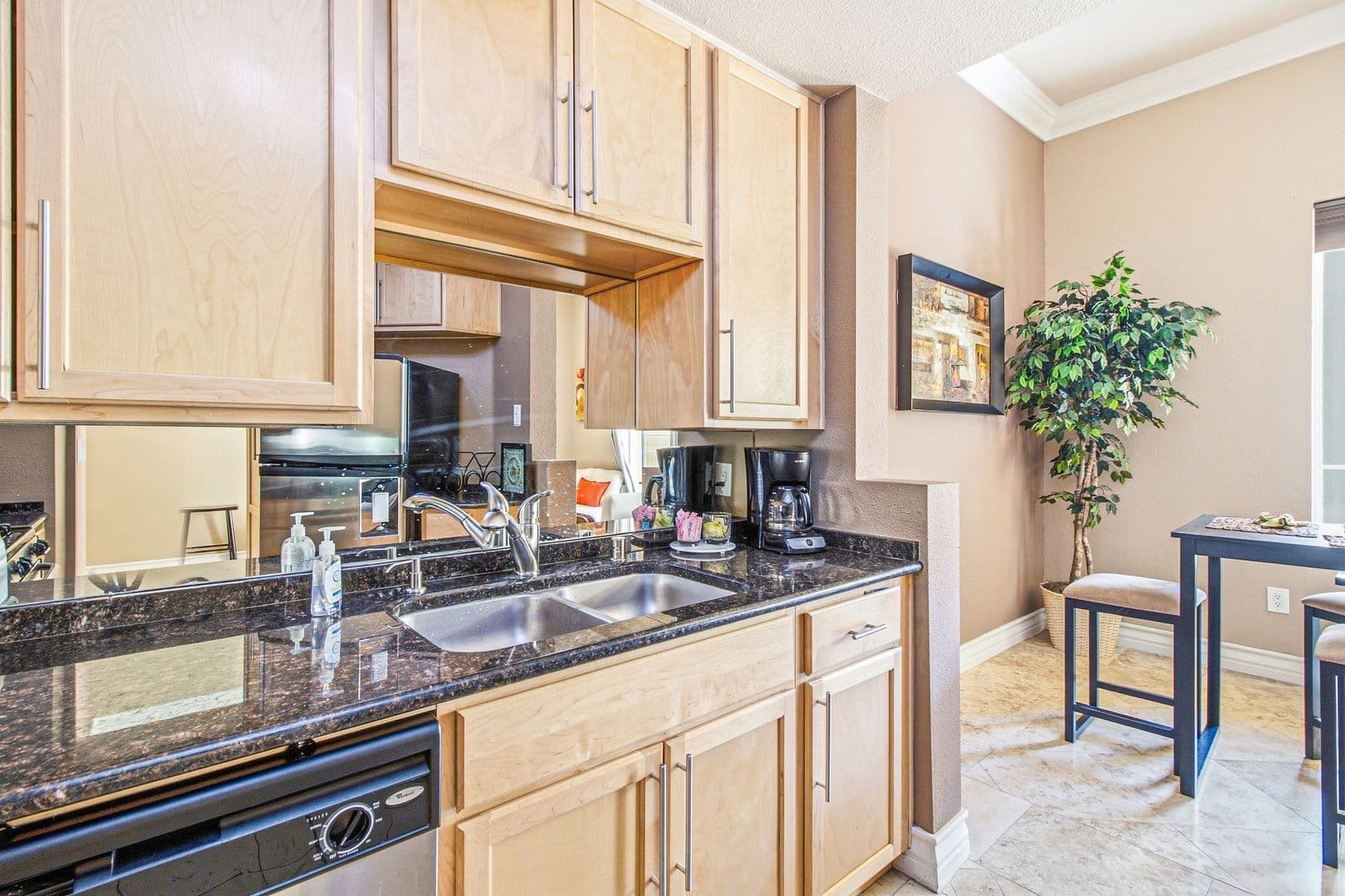 Las Vegas House: 210 E Flamingo Rd #330