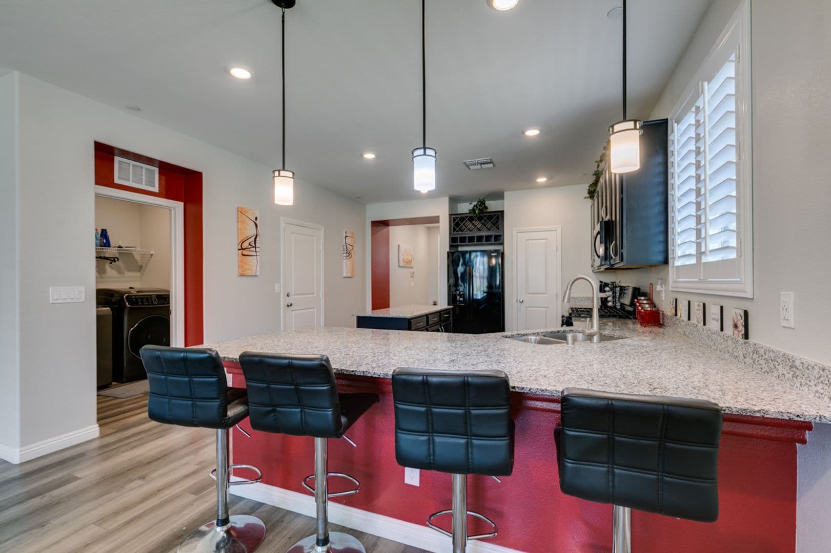 Henderson House: 3496 Calentina Ave
