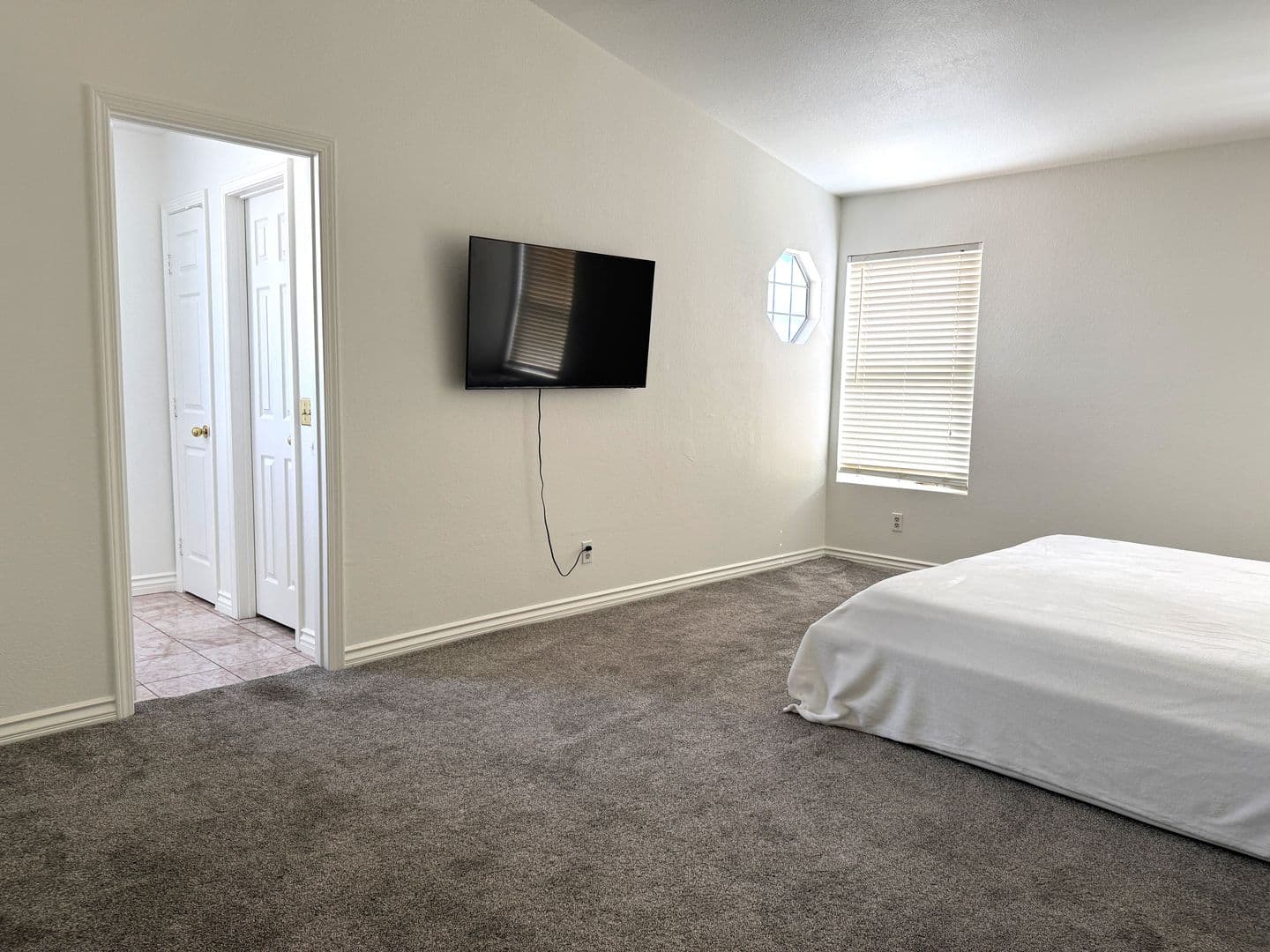 Las Vegas House: 433 Jubilation Drive