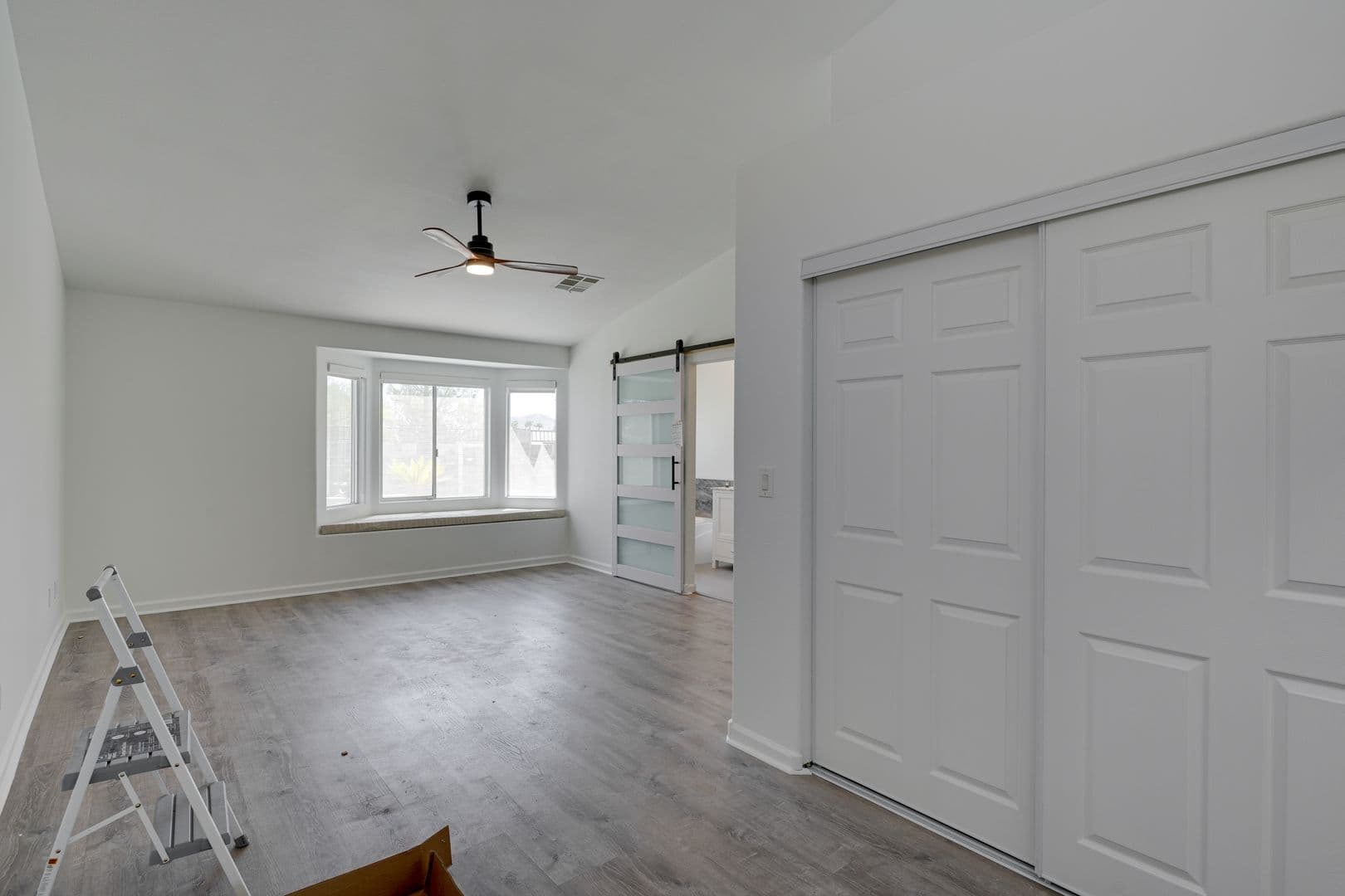 Henderson House: 1030 Kings View Ct