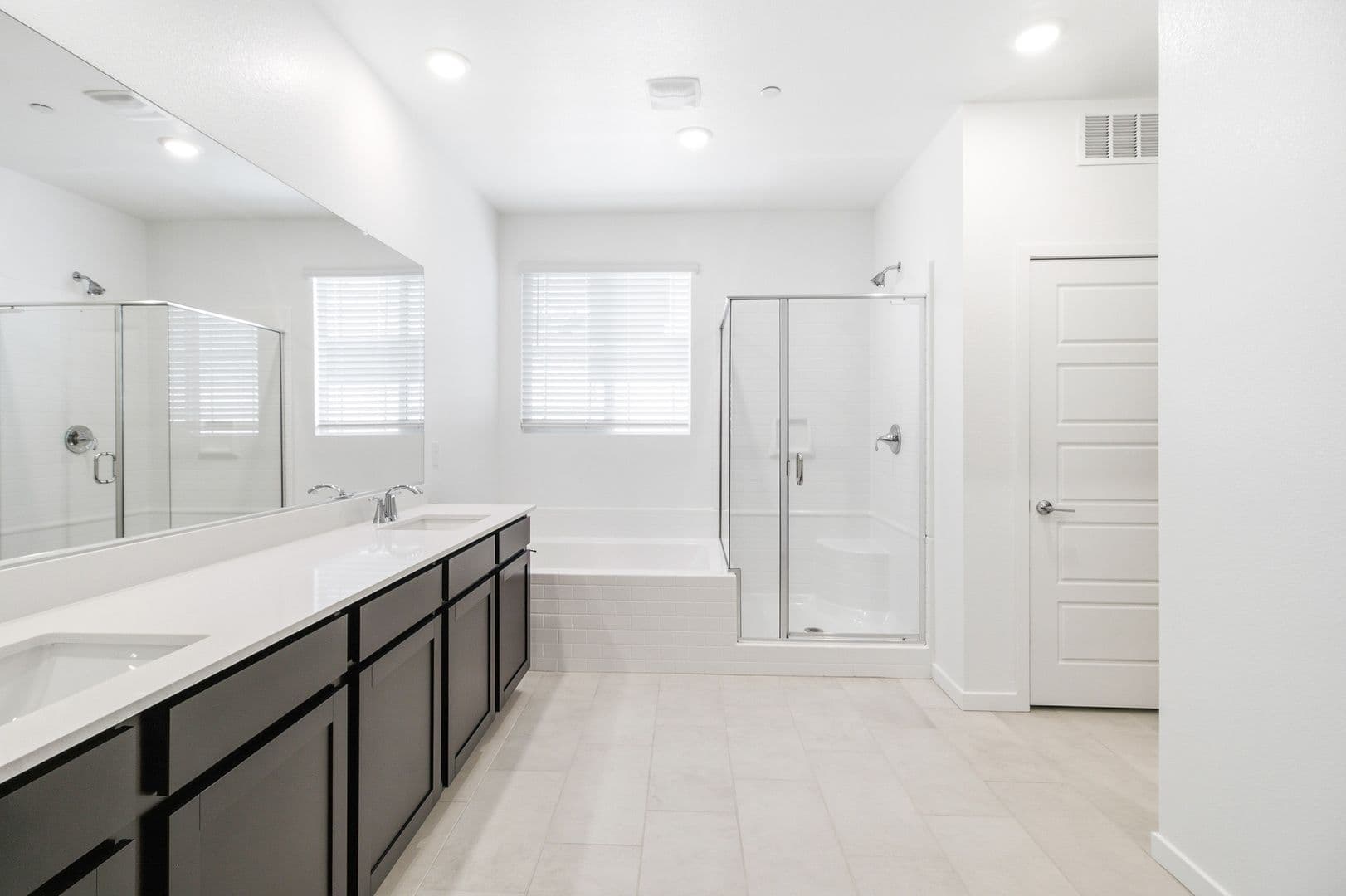 Henderson House: 320 Isla Enclave Way