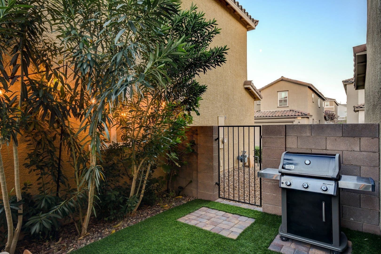Henderson House: 3568 Anastagio Lane
