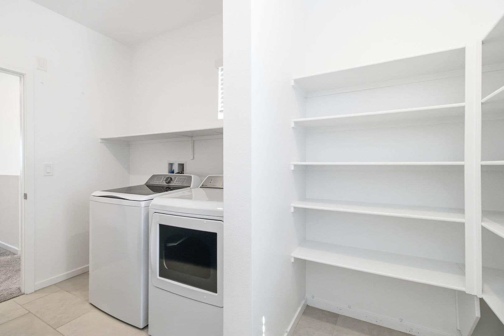 Henderson House: 320 Isla Enclave Way