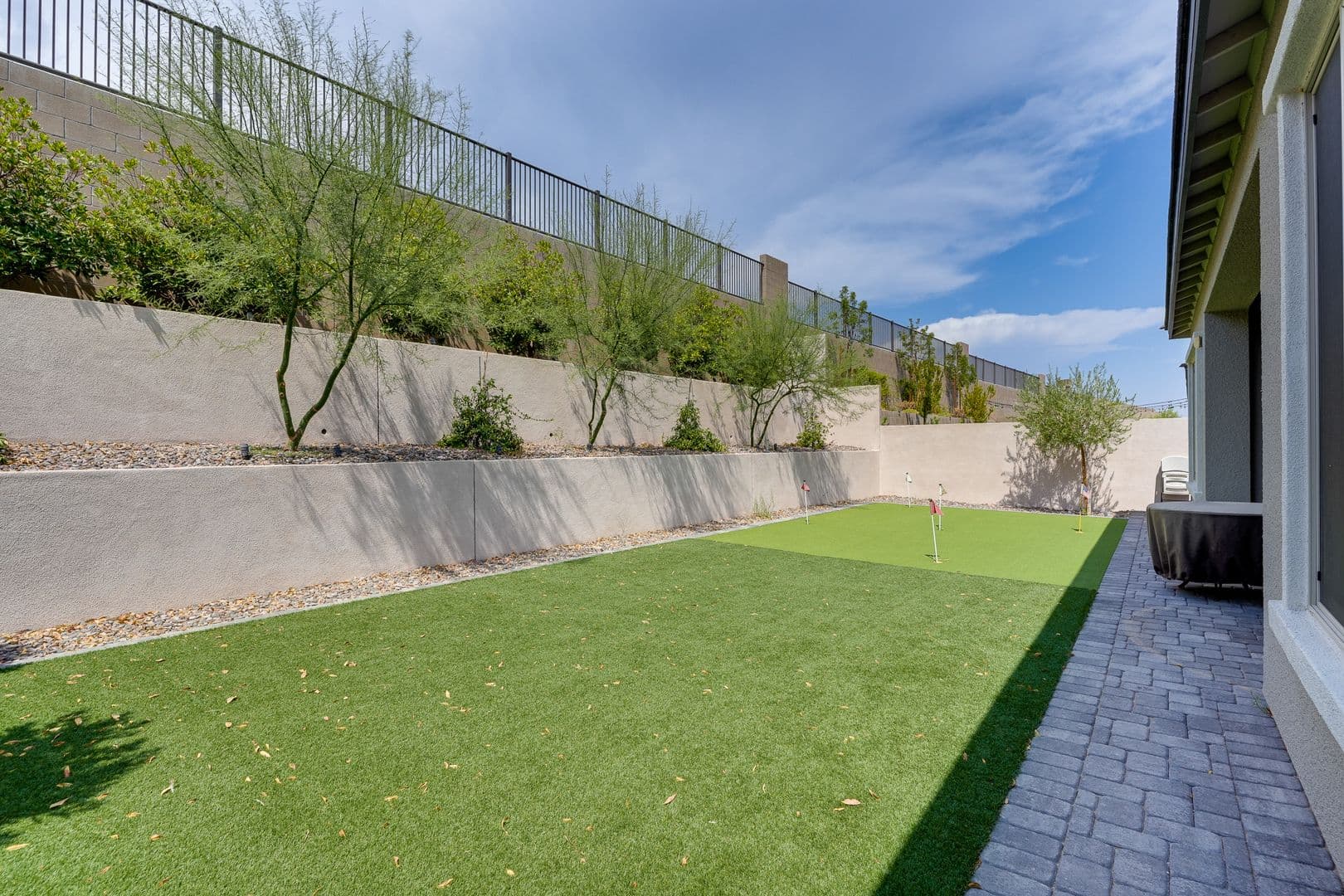 Las Vegas House: 165 Springbough Ln