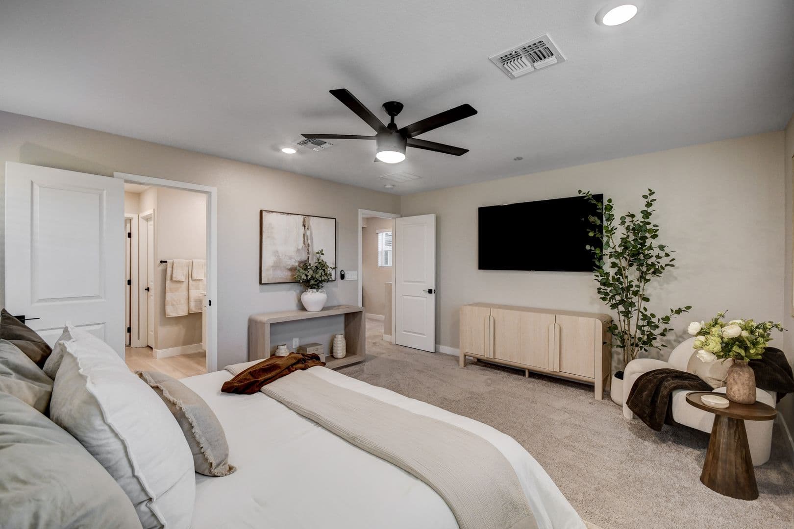 Henderson House: 3568 Anastagio Lane