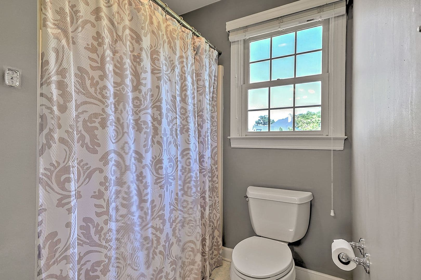johnson city House: 9 wayland court