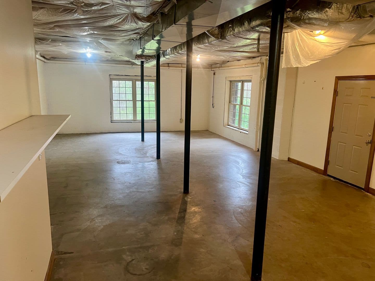 Johnson City House: 1212 Ridgewood Ct