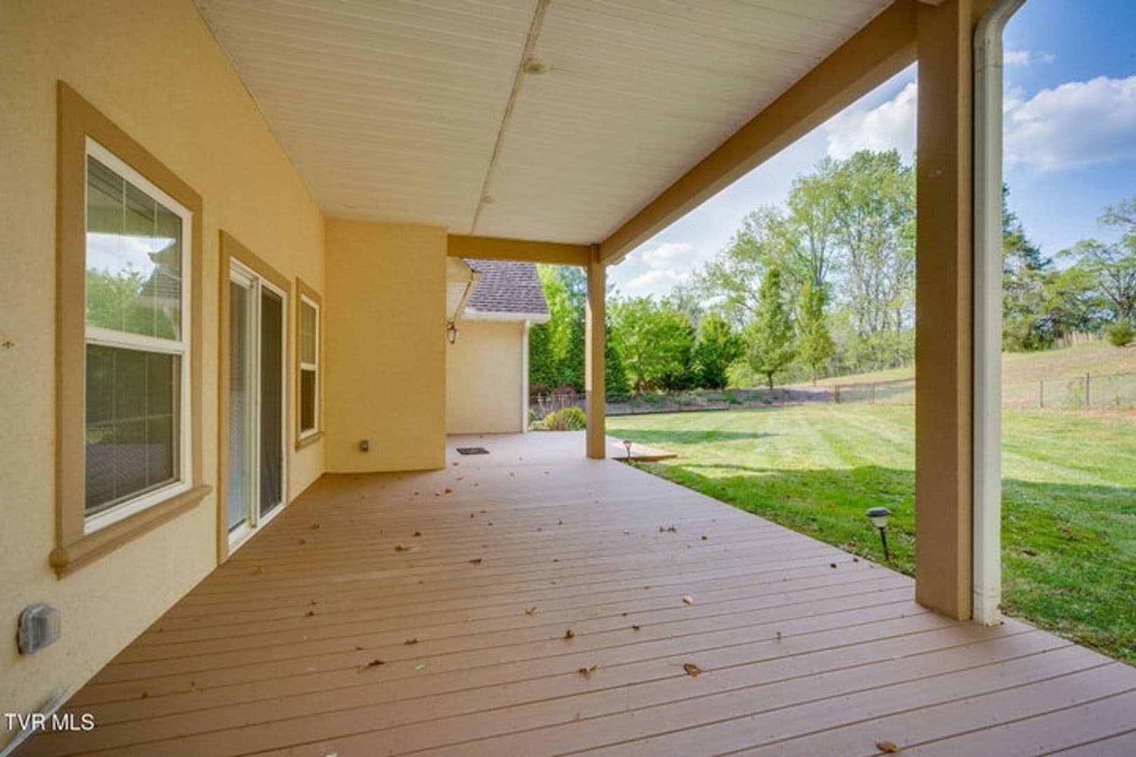 Elizabethton House: 721 Powder Branch Rd.