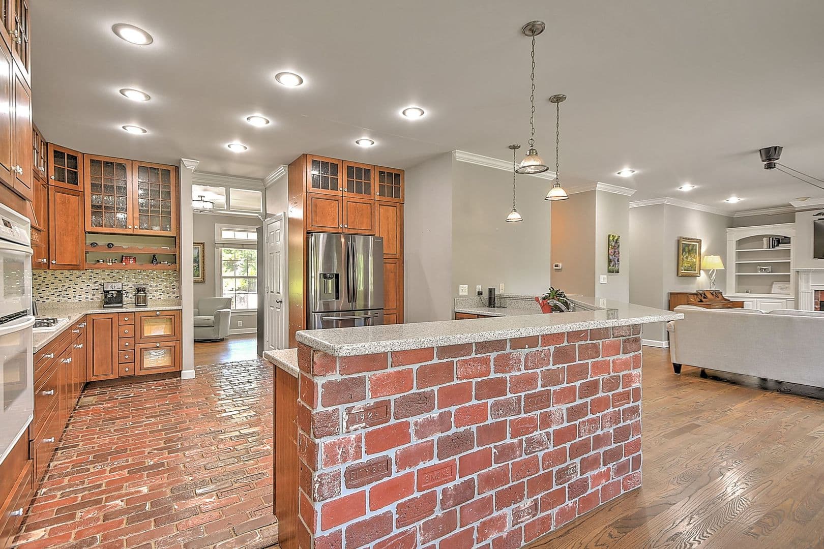 johnson city House: 9 wayland court