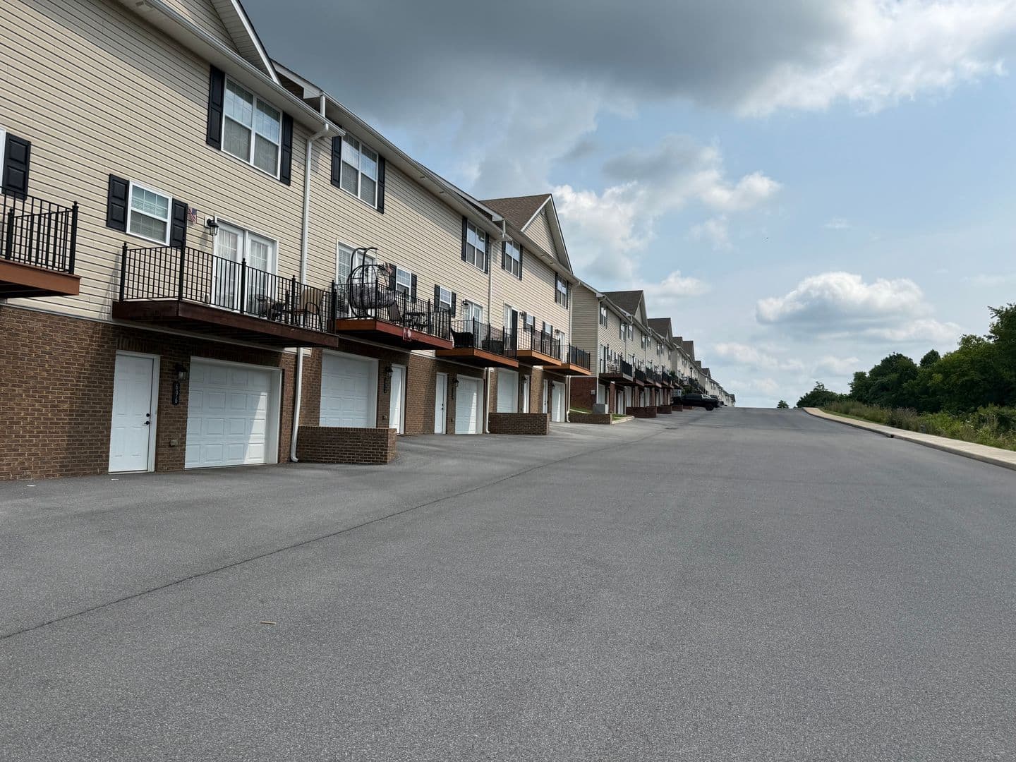 Johnson City Condo: 704 Grays Pointe Ct