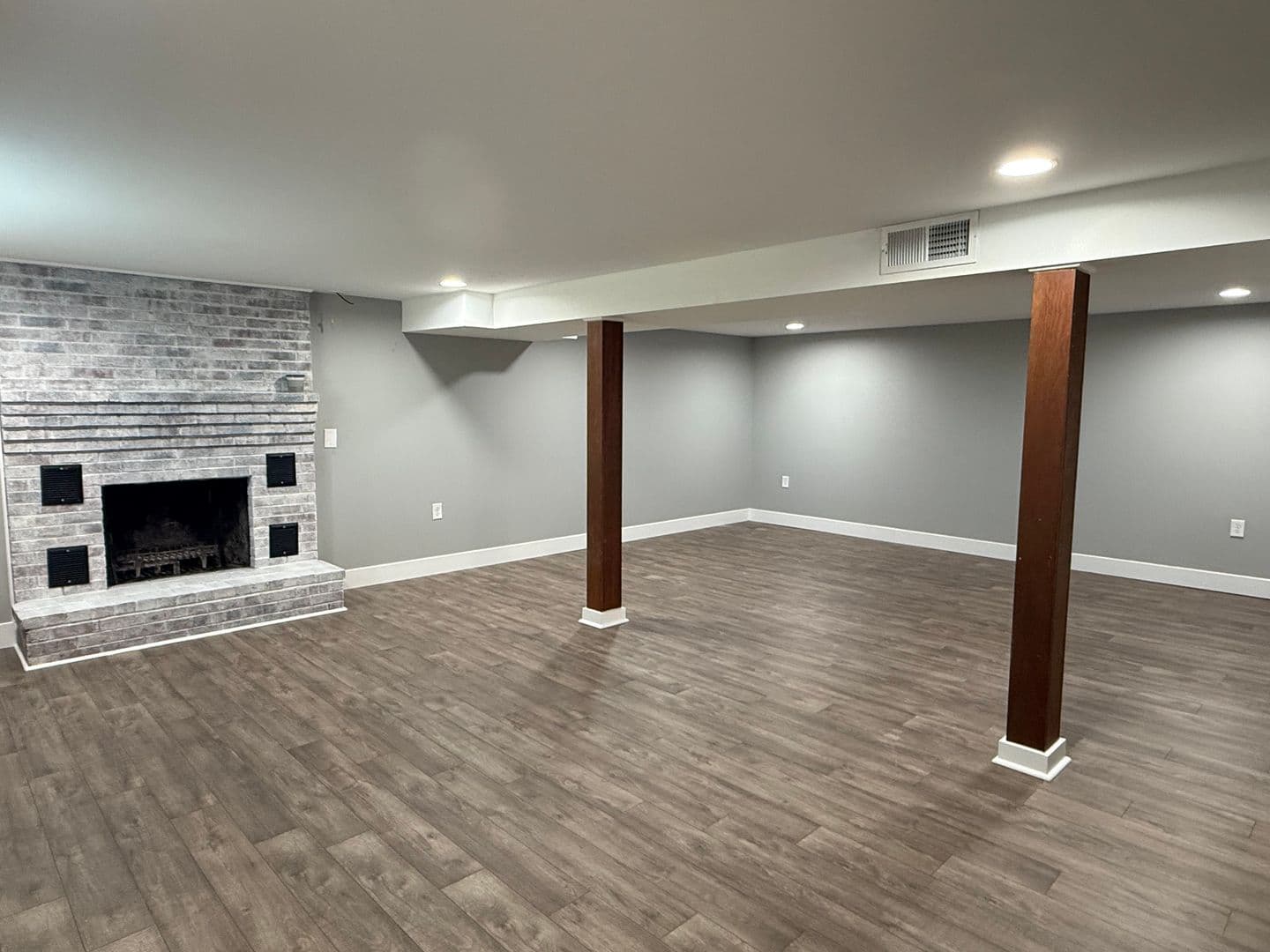 Gray House: 170 Burhl Chase Road