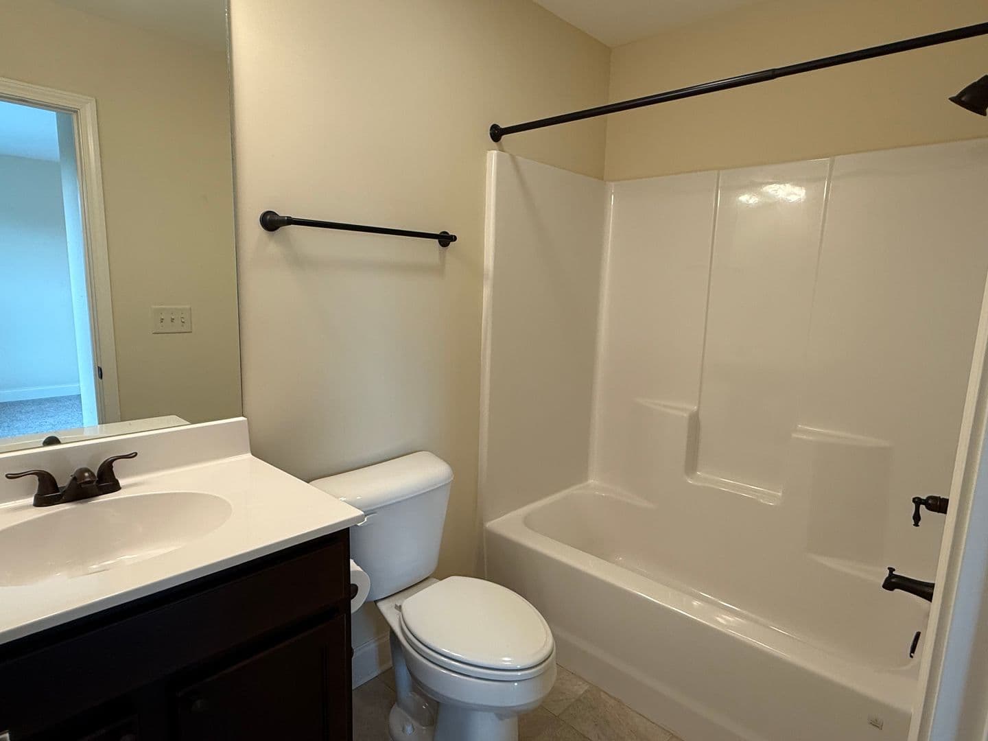 Johnson City Condo: 704 Grays Pointe Ct