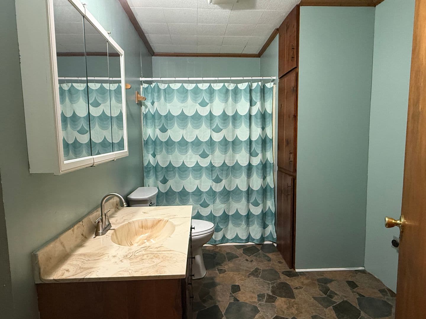 Johnson City Apartment: 2506 Elizabethton Highway
