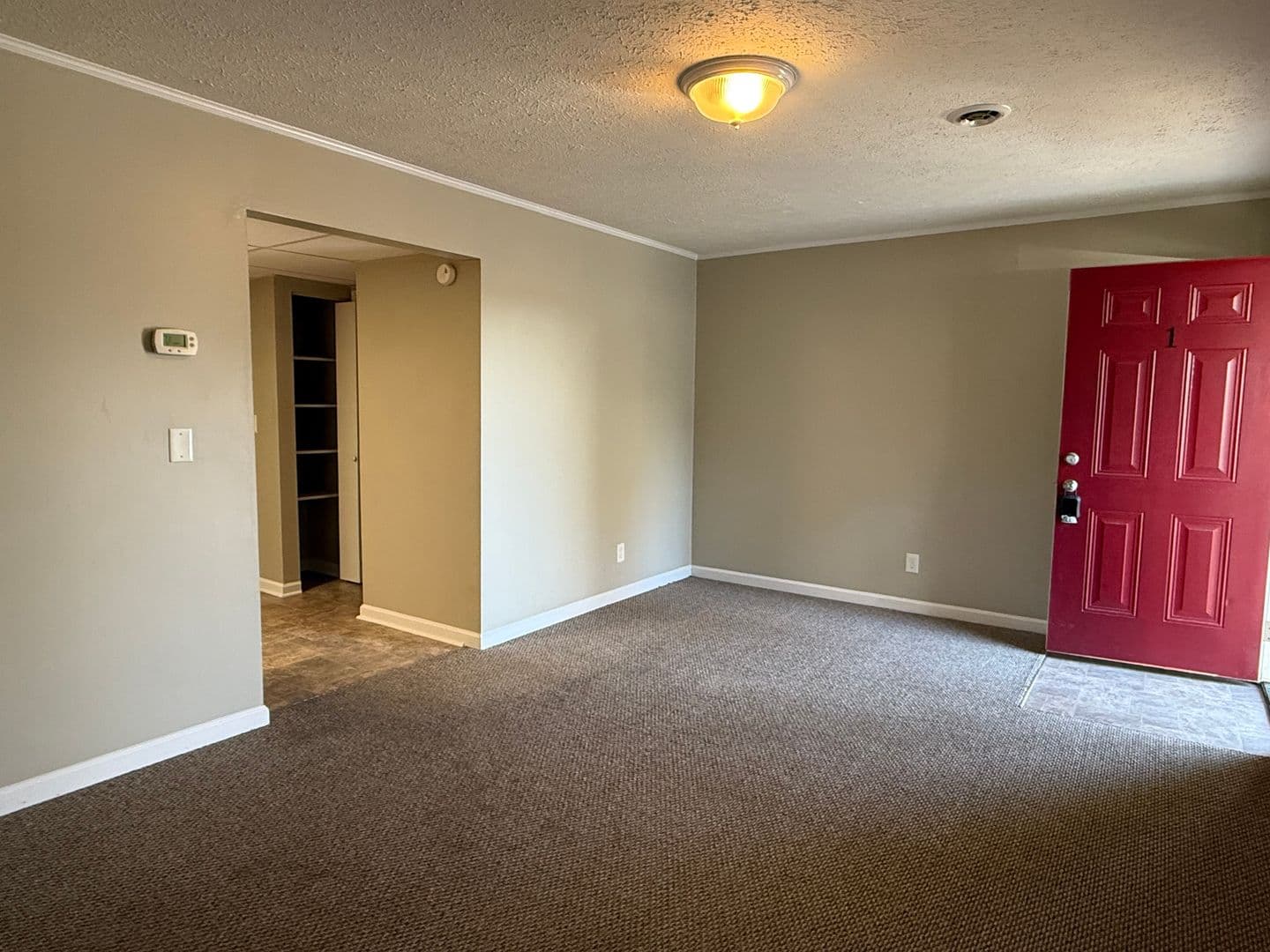Church Hill Apartment: 116 Highland Ave