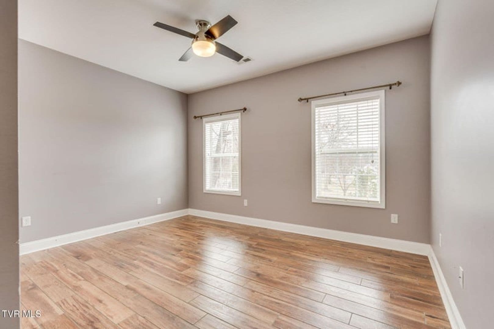 Elizabethton House: 721 Powder Branch Rd.