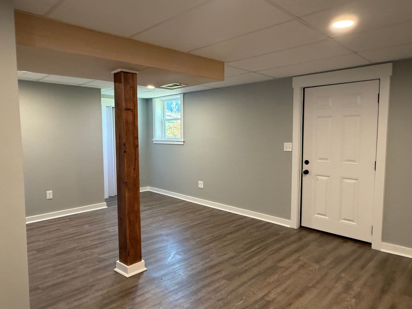 Gray House: 170 Burhl Chase Road