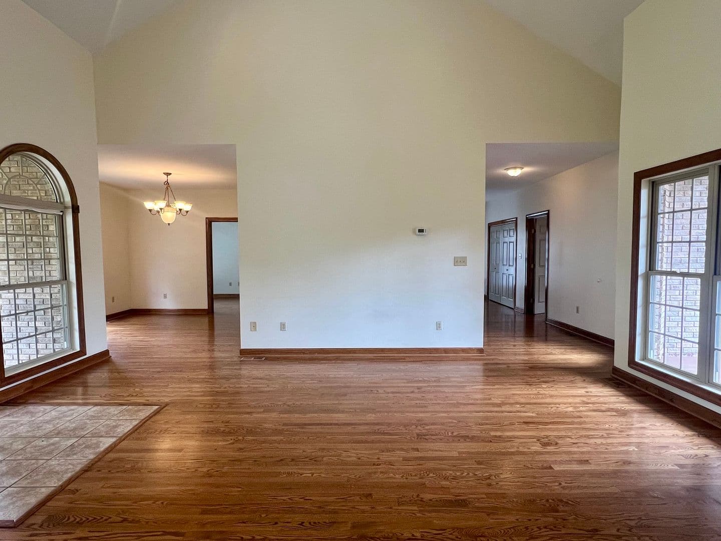 Johnson City House: 1212 Ridgewood Ct