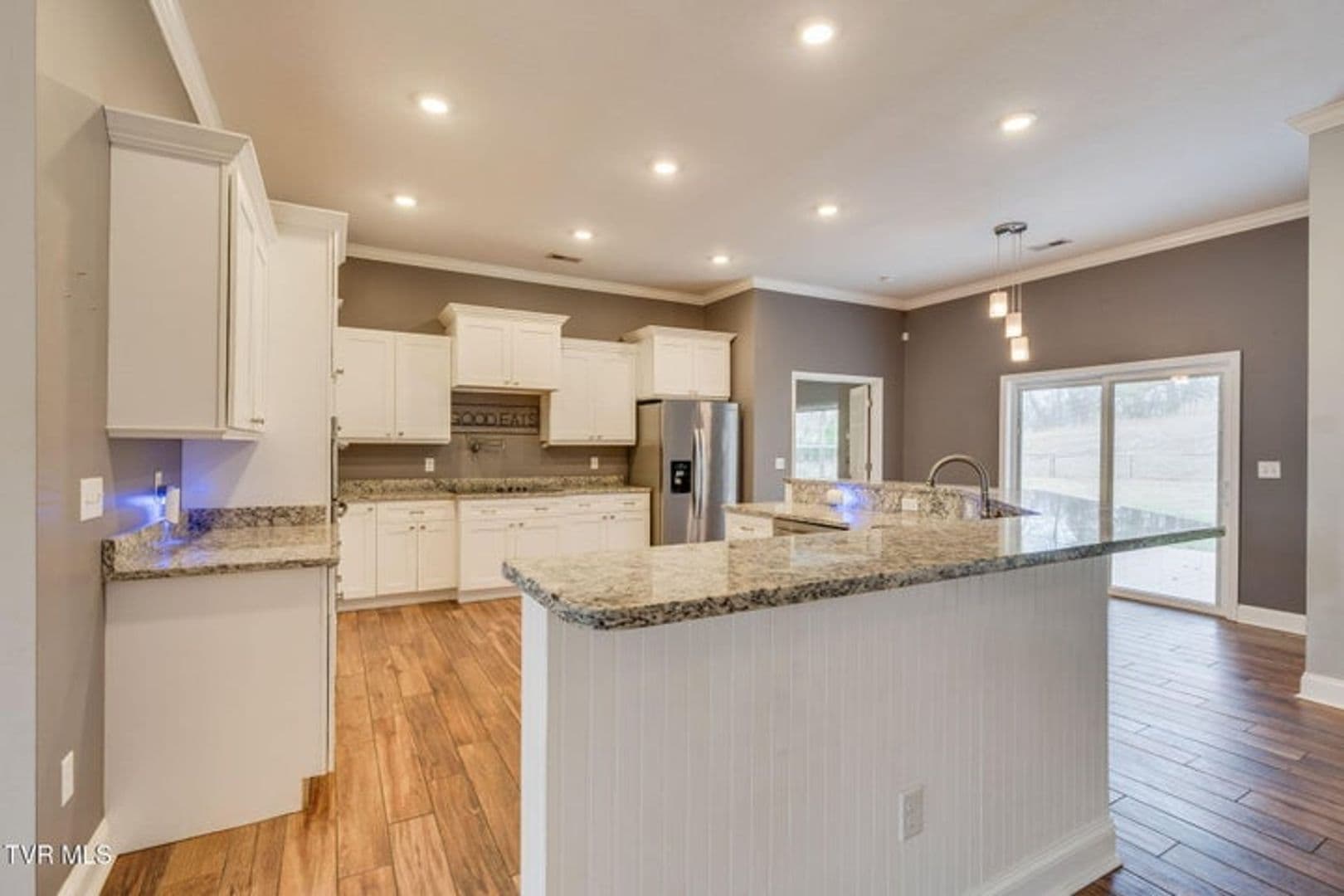 Elizabethton House: 721 Powder Branch Rd.