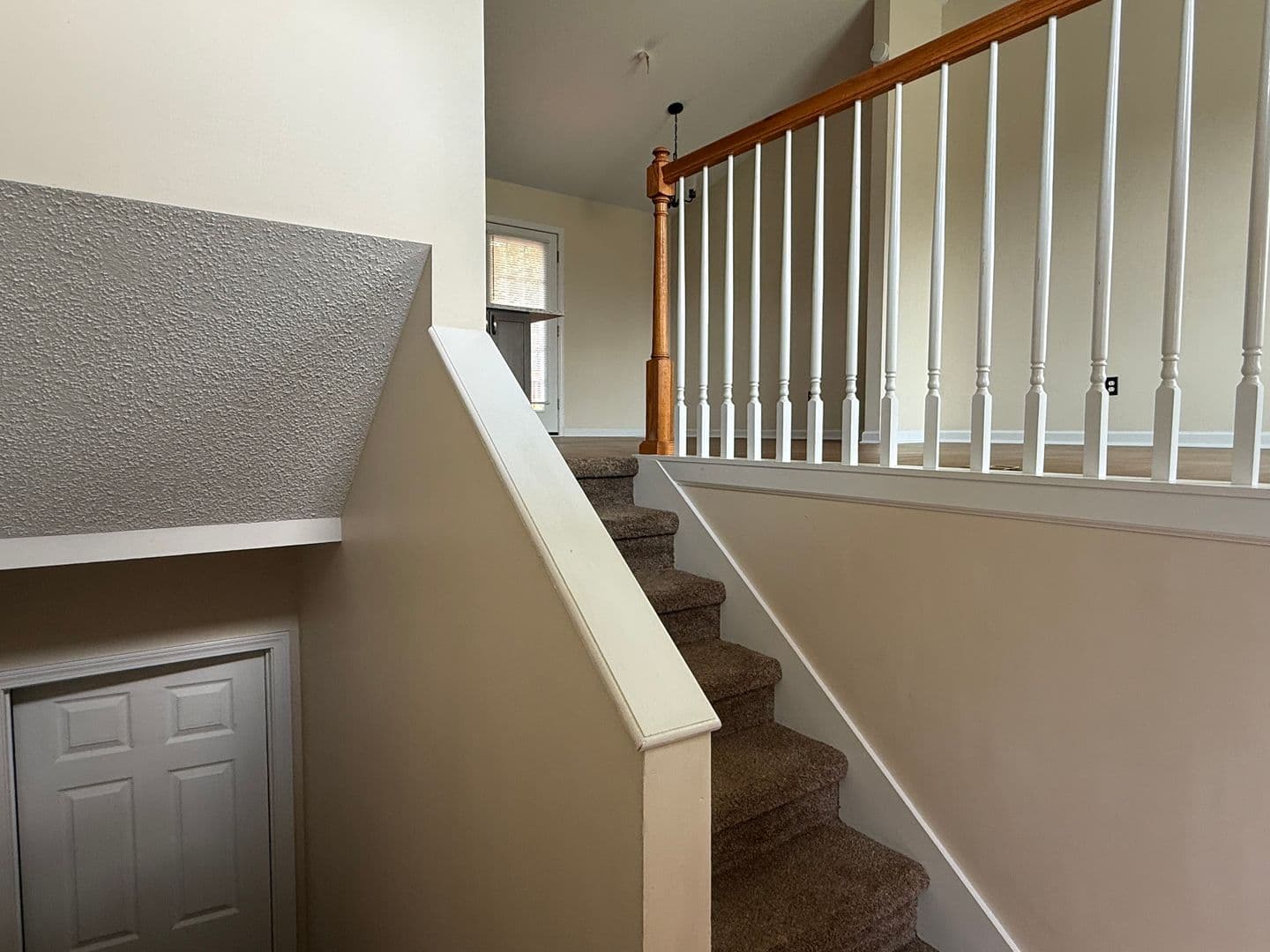 Jonesborough House: 129 Meadowlark Dr.