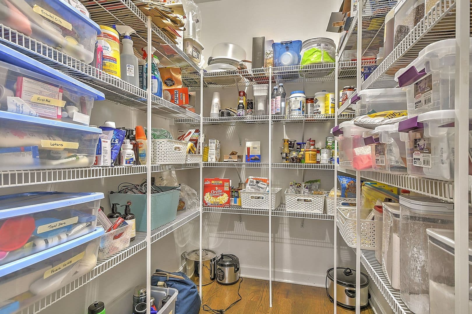 johnson city House: 9 wayland court