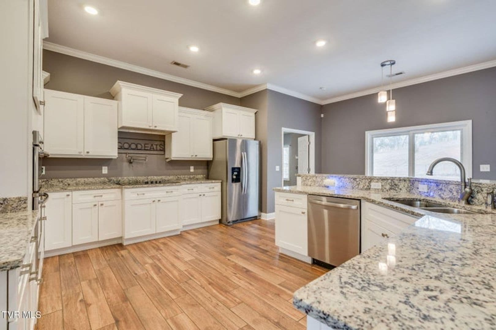 Elizabethton House: 721 Powder Branch Rd.