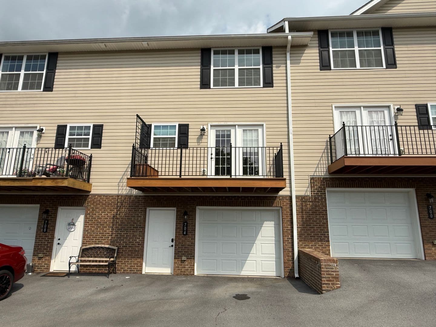 Johnson City Condo: 704 Grays Pointe Ct