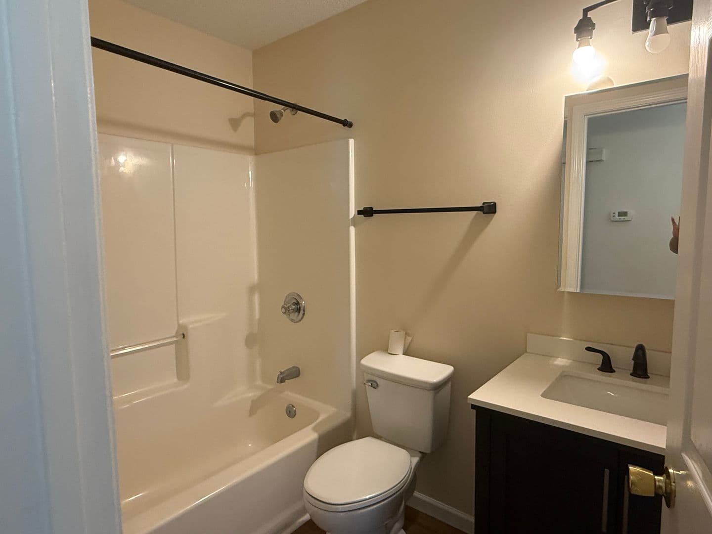 Jonesborough House: 129 Meadowlark Dr.