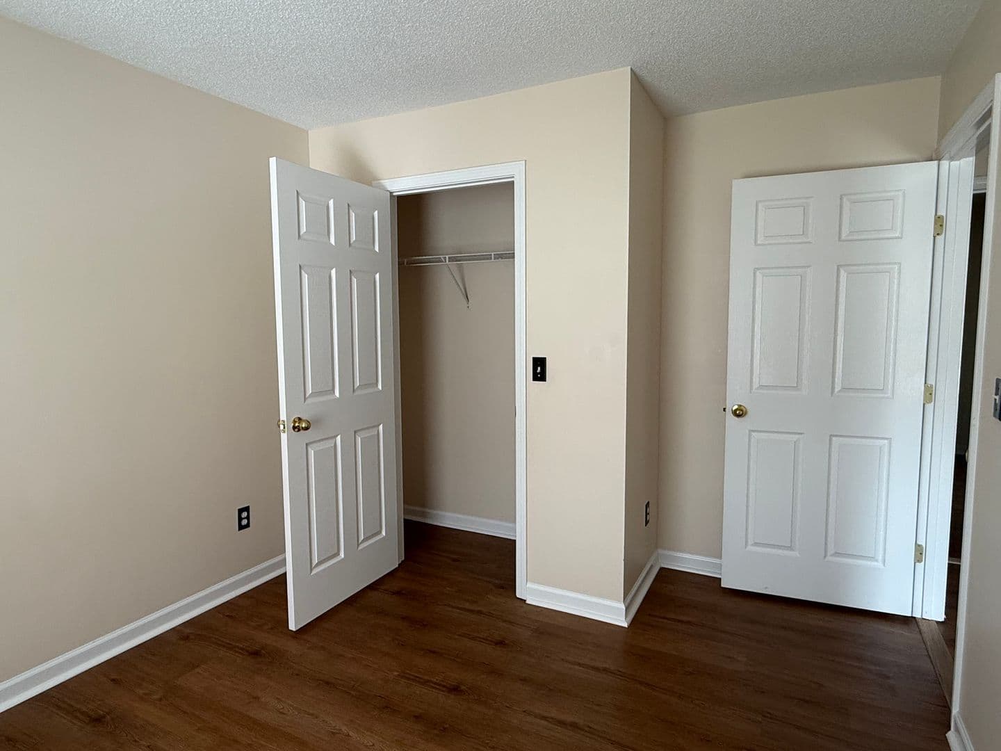 Jonesborough House: 129 Meadowlark Dr.
