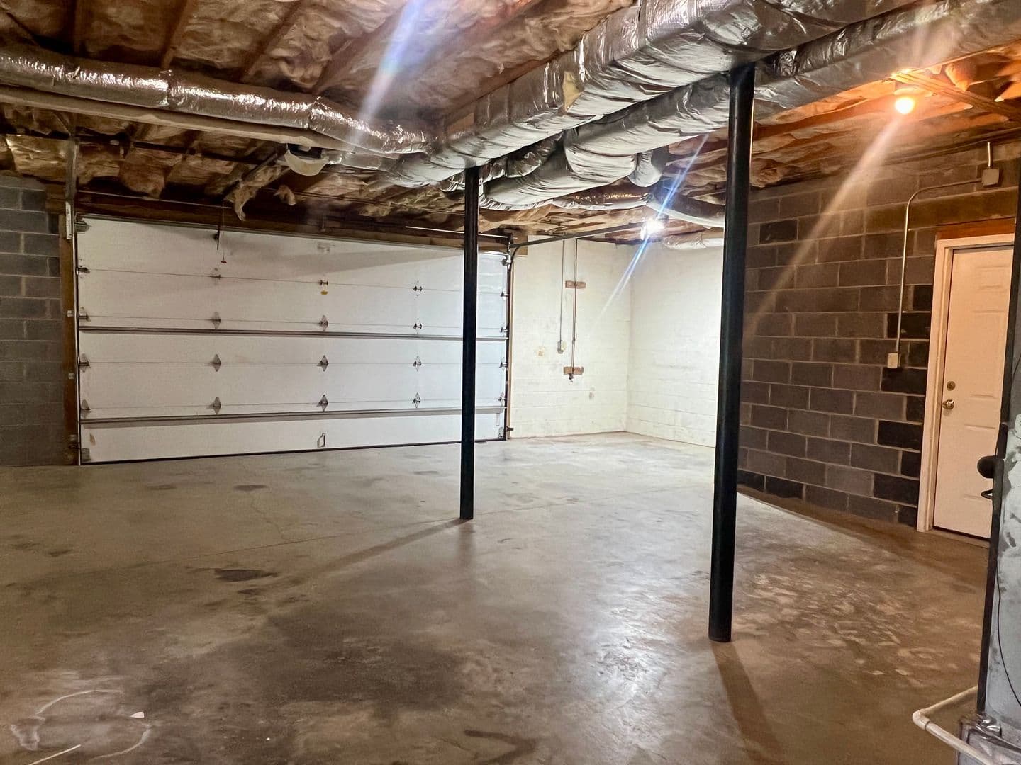 Johnson City House: 1212 Ridgewood Ct