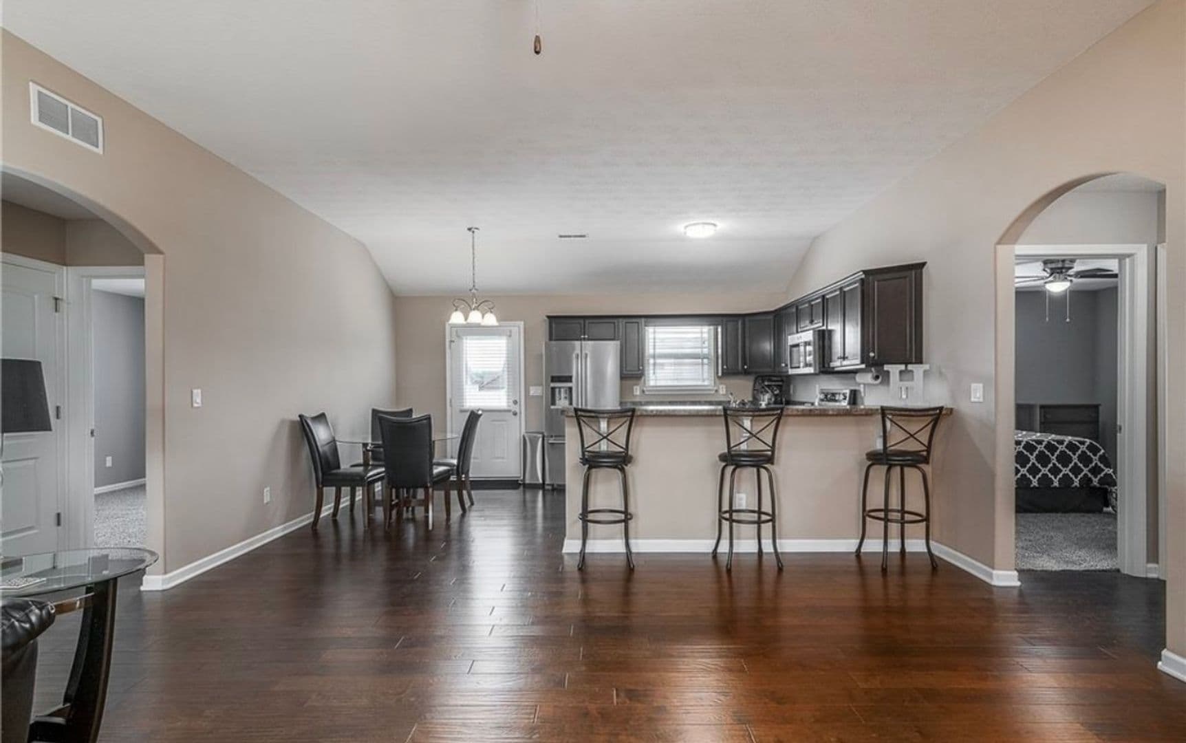Jeffersonville House: 1979 Ramsey Way