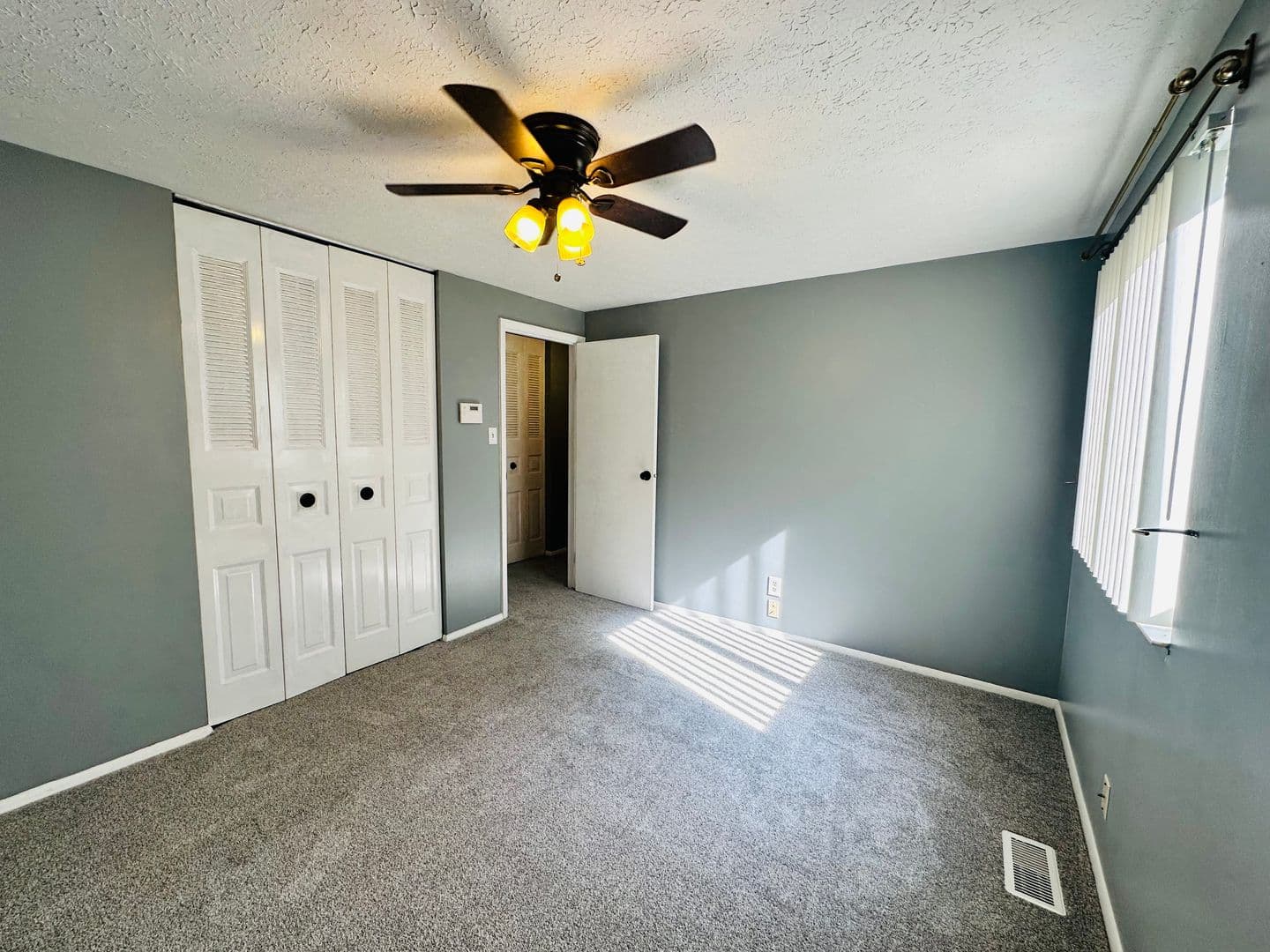 Louisville House: 1416 Hagen Road
